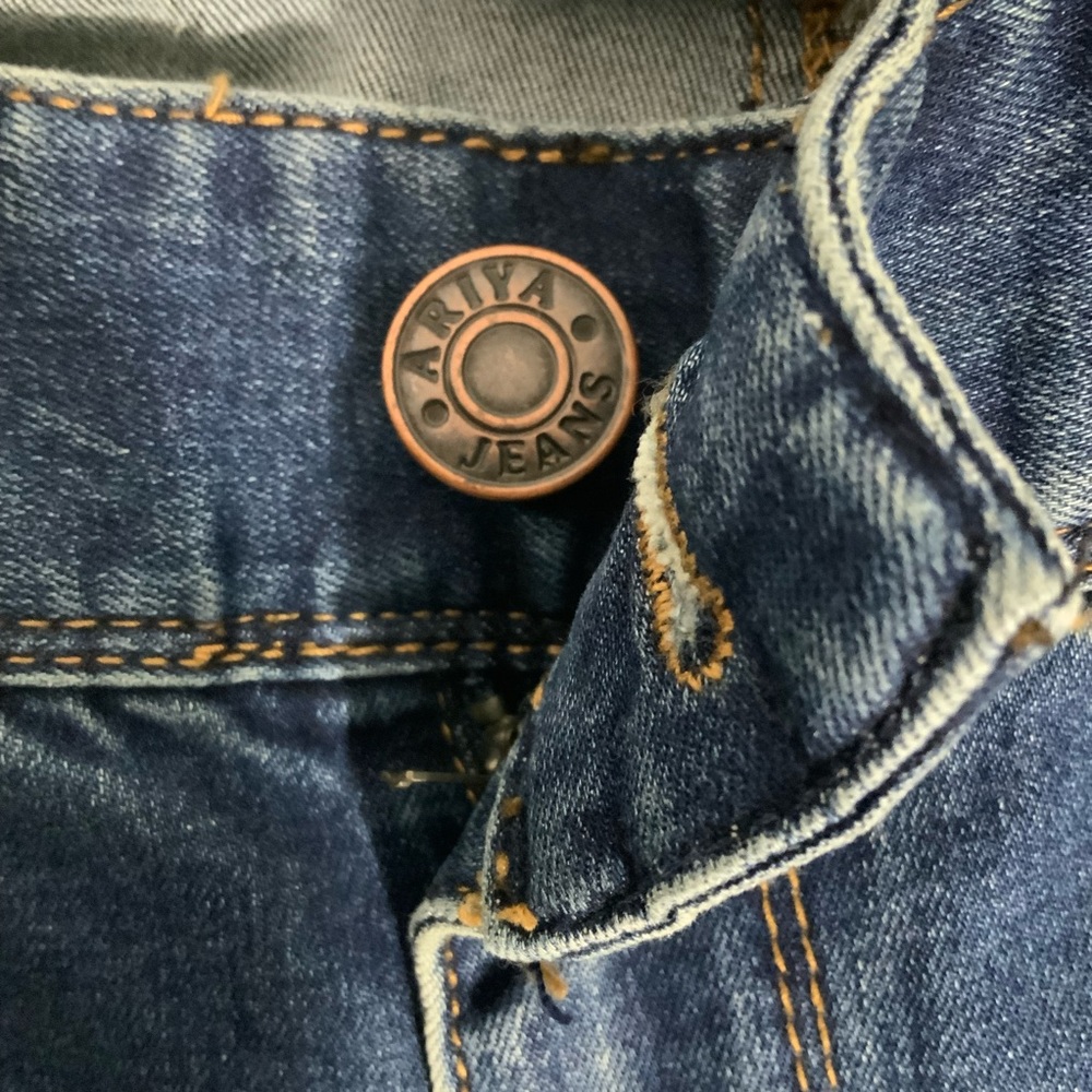 Ariya Blue Jeans - Picture 4 of 11